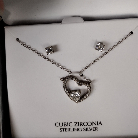 Giani Bernini Cubic Zirconia Sterling Silver Heart Necklace and Earring Set NWT - Picture 9 of 10